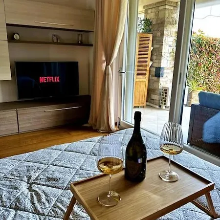 Rosa Apartment